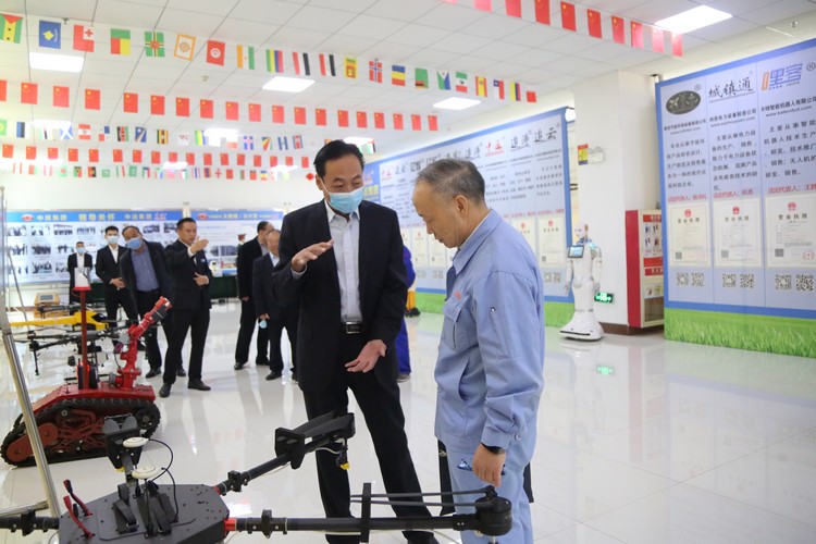 Municipal And District People's Congress Representatives Visit China Coal Group For Special Research